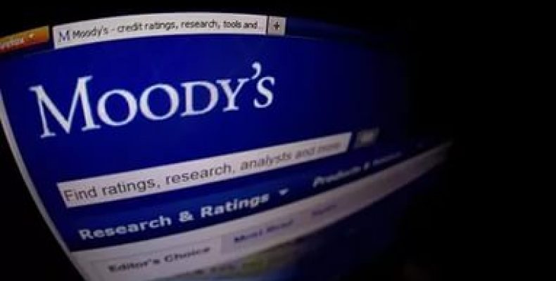 Moody’s улучшило прогноз по рейтингу российских государственных облигаций с «негативного» на «стабильный»